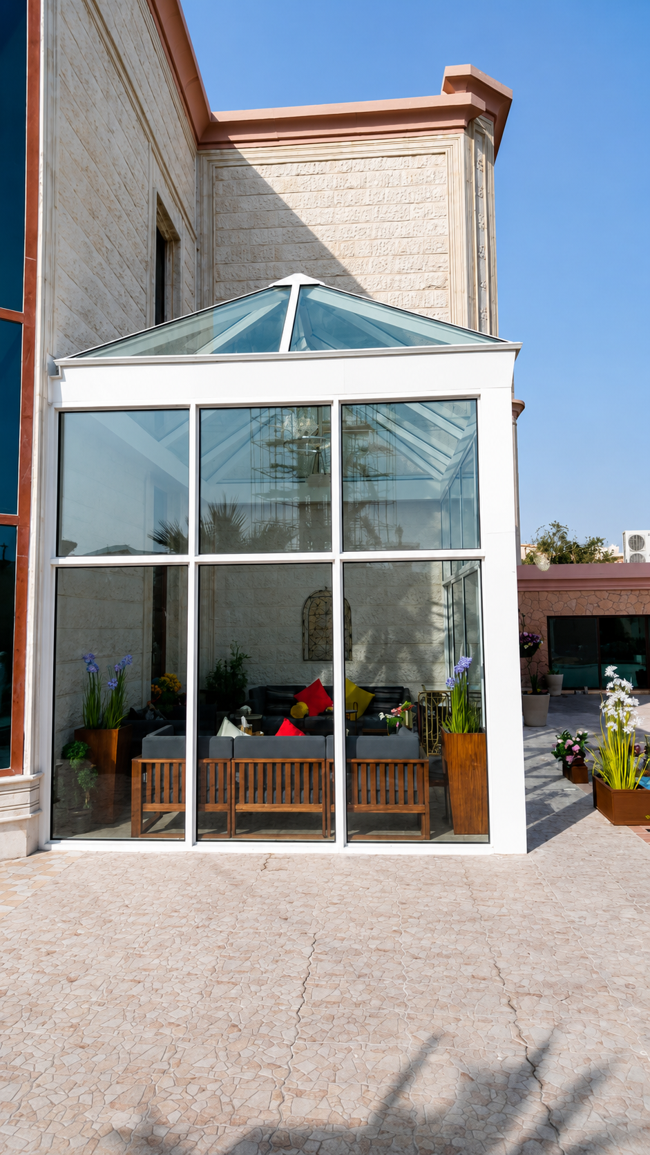 Modern Glass Rooms & Sunrooms